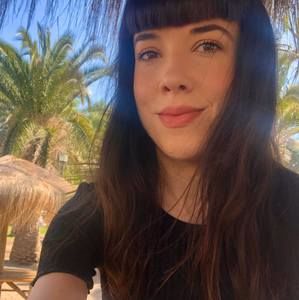 Meet your Posher, Esther